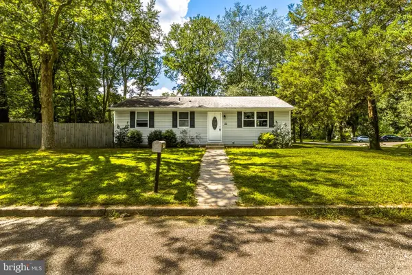 214 Franklin St, CLAYTON, NJ 08312