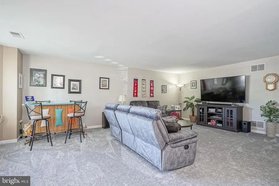 306 Brandywine Dr, Williamstown, NJ 08094 - #3