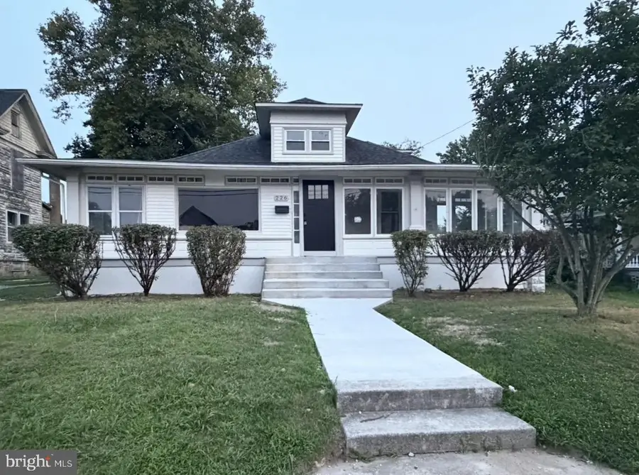 226 W High St, Clayton, NJ 08312 - #2