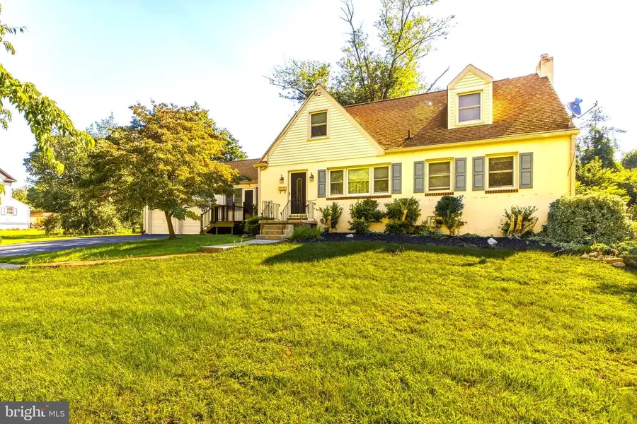 275 Glenwood Ave, Woodbury Heights, NJ 08097 - #2