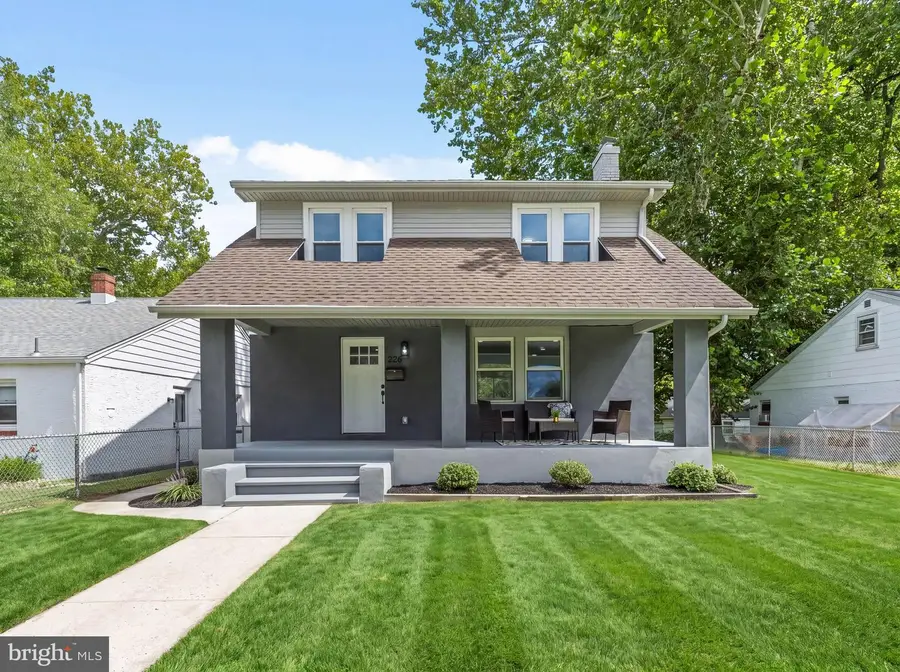 226 S Maple Ave, Woodbury, NJ 08096 - #2