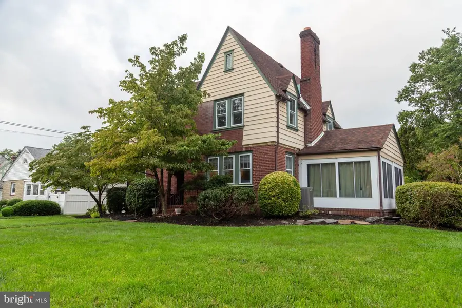 250 Delaware St, Woodbury, NJ 08096 - #3