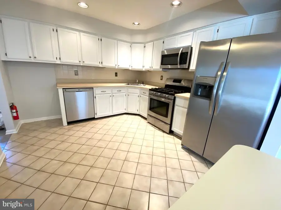 7 Quasar Ct, Sewell, NJ 08080 - #2