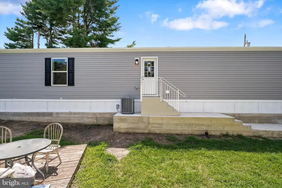 755 Woodside Dr, Mullica Hill, NJ 08062 - #3