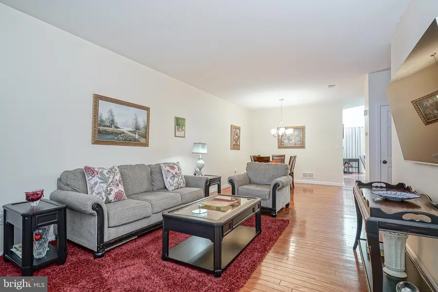 135 Chancellor Dr, Deptford, NJ 08096 - #3
