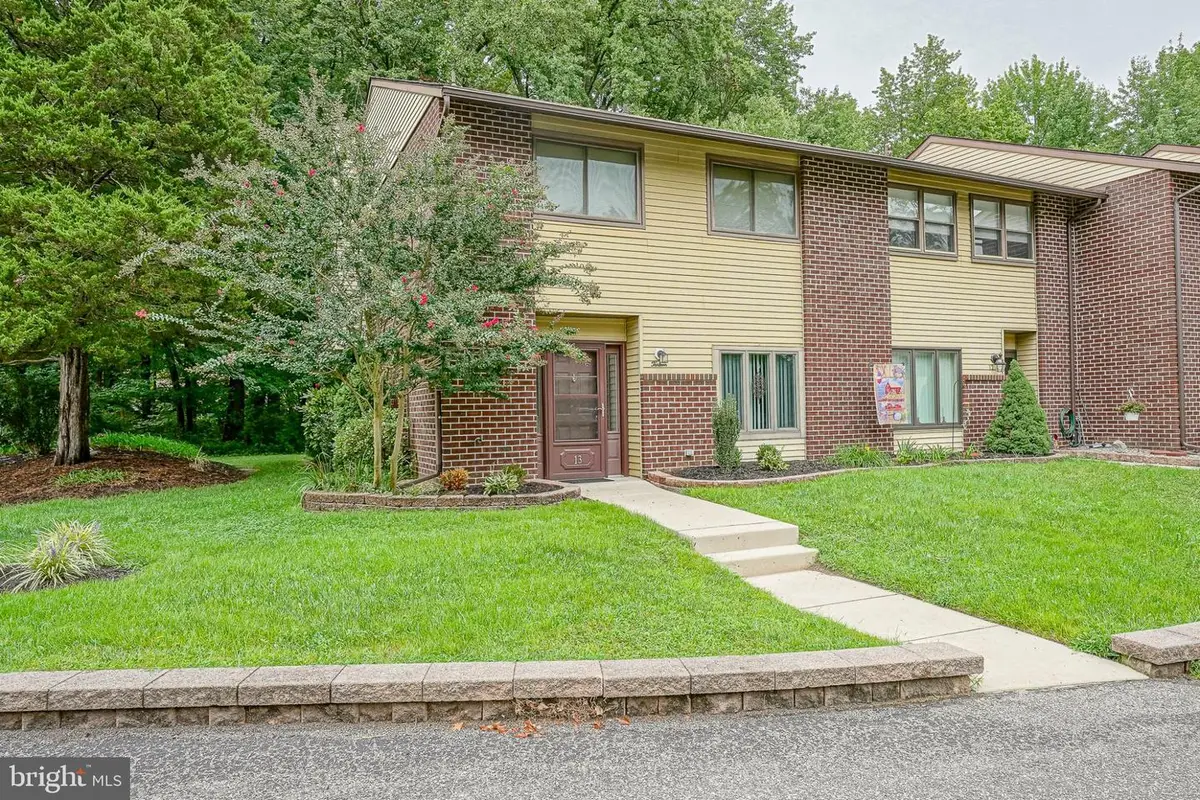 13 Buckthorn Ct, Woodbury, NJ 08096 - #1