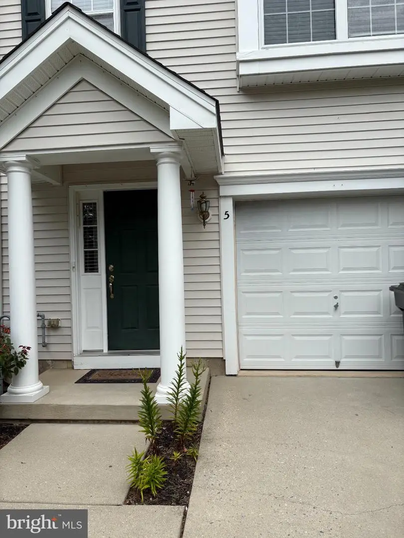 5 Highgrove Ct, West Deptford, NJ 08086 - #1