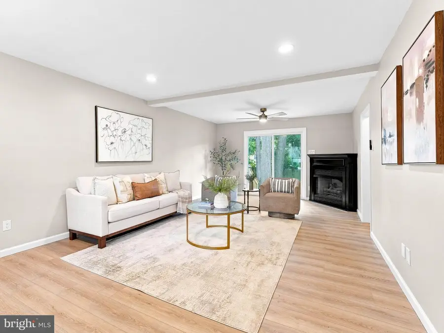 106 Lakeside Dr, Glassboro, NJ 08028 - #2