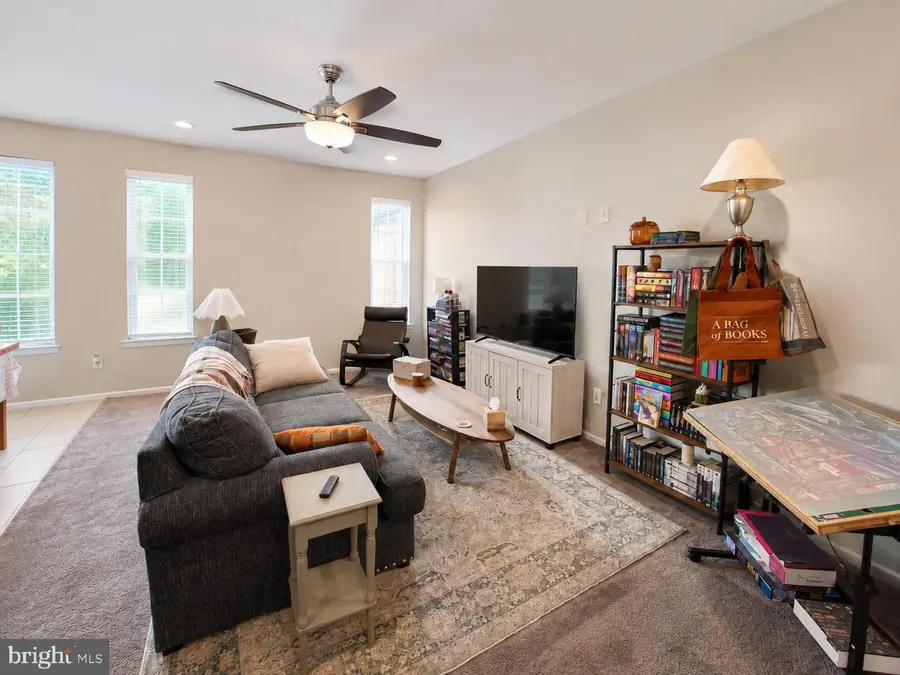 111 Acorn Dr, Mount Royal, NJ 08061 - #3