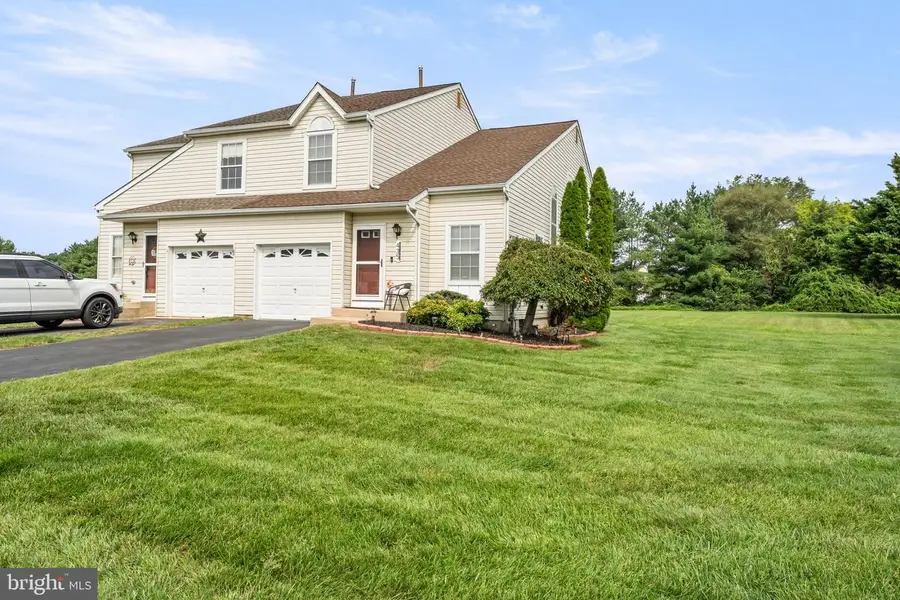 435 Longfellow Dr, Williamstown, NJ 08094 - #2