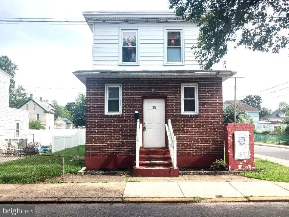 28 W Jefferson St, Paulsboro, NJ 08066 - #1