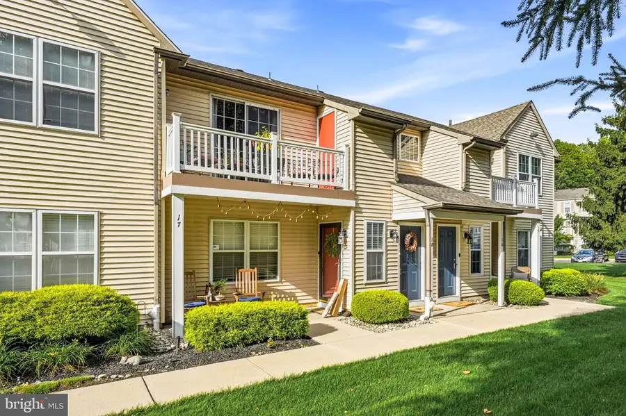 18 Crestmont Dr, Mantua, NJ 08051 - #2