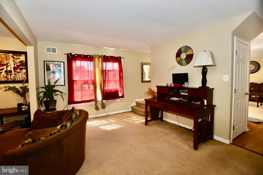 14 Uranus Rd, Sewell, NJ 08080 - #3