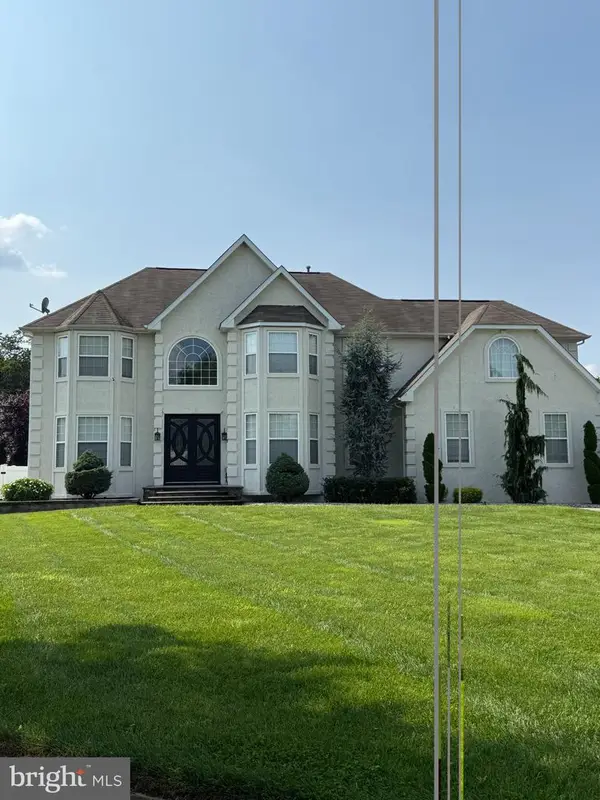 4 Alison Ct, WOODBURY, NJ 08096