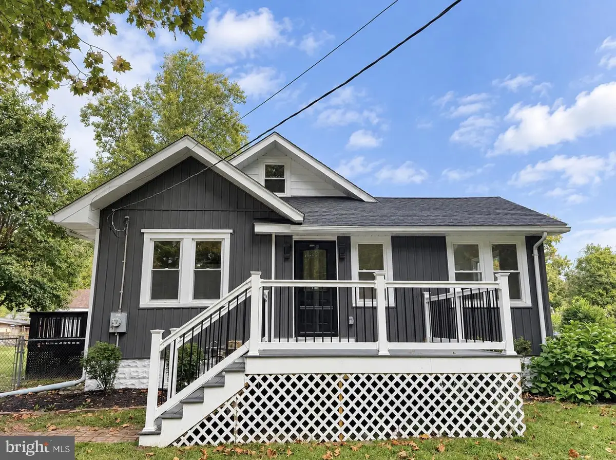 329 Woodbury Turnersville Rd, Grenloch, NJ 08032 - #1