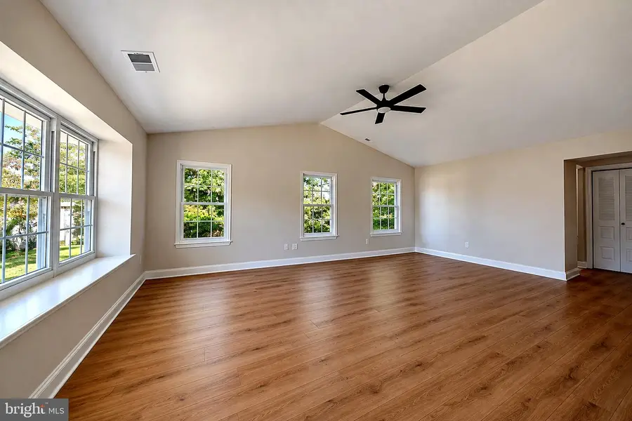 574 Barbados Dr, Williamstown, NJ 08094 - #2