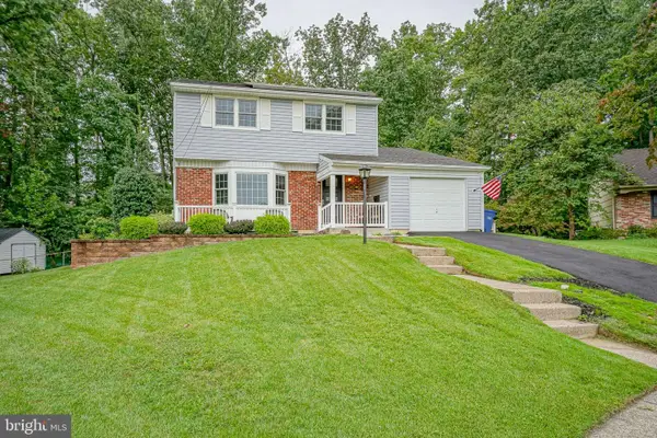 13 Avon Ct, BLACKWOOD, NJ 08012