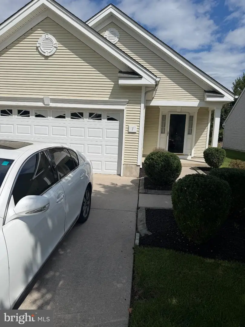 7 Duxbury Ct, Swedesboro, NJ 08085 - #1