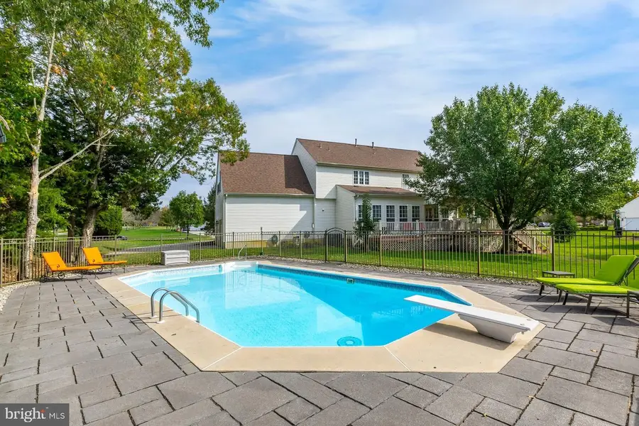 202 Shetland Ct, Mullica Hill, NJ 08062 - #3