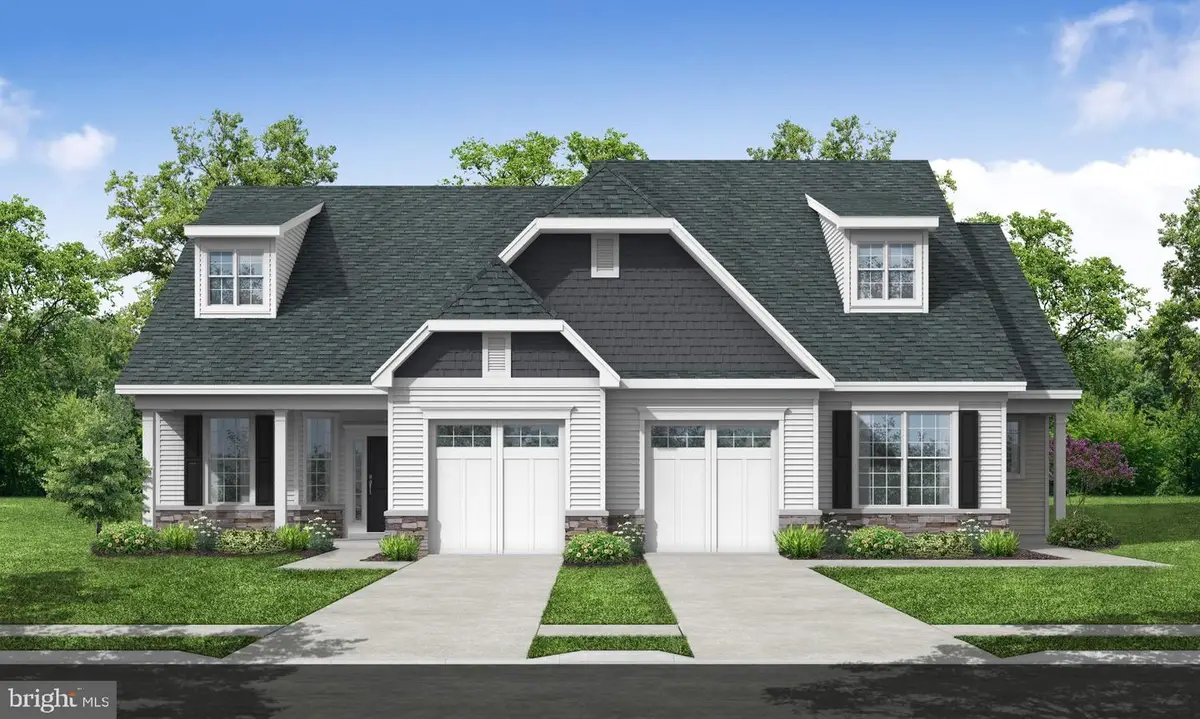 33 Redkist Dr, Mullica Hill, NJ 08062 - #1