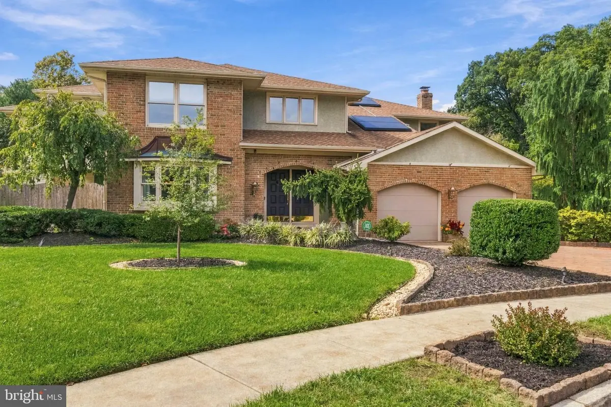 4 Lafite Ct, West Deptford, NJ 08096 - #1