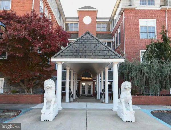 100 Aura Rd #112, CLAYTON, NJ 08312