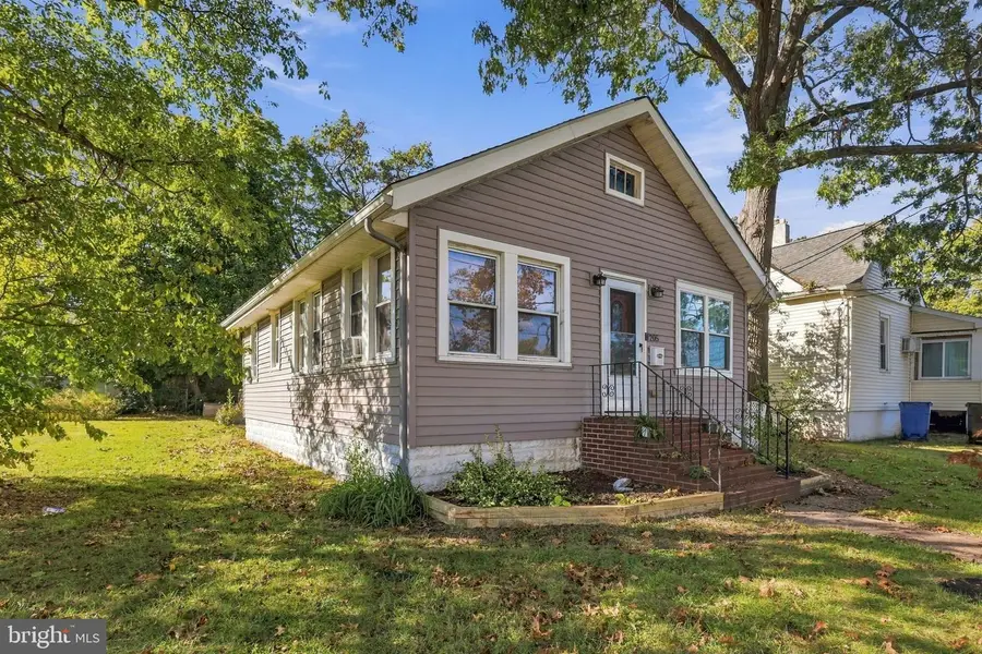 205 N Fifth St, National Park, NJ 08063 - #3
