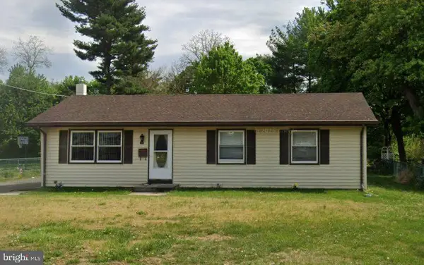 164 W Chestnut St, CLAYTON, NJ 08312