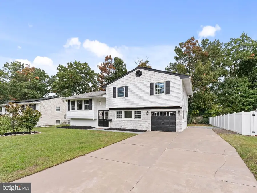 919 Grenville Dr, Blackwood, NJ 08012 - #2