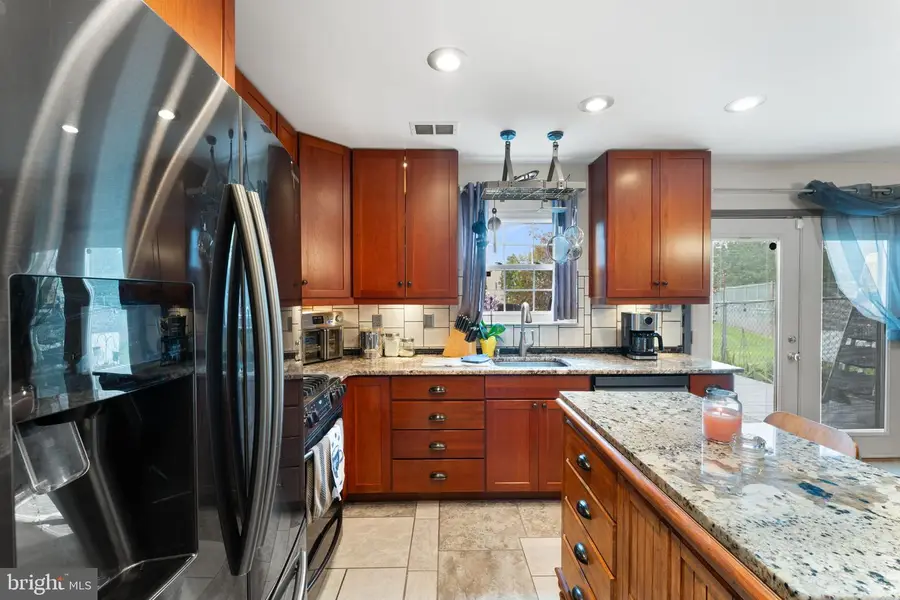 447 Whitman Ln, Williamstown, NJ 08094 - #3