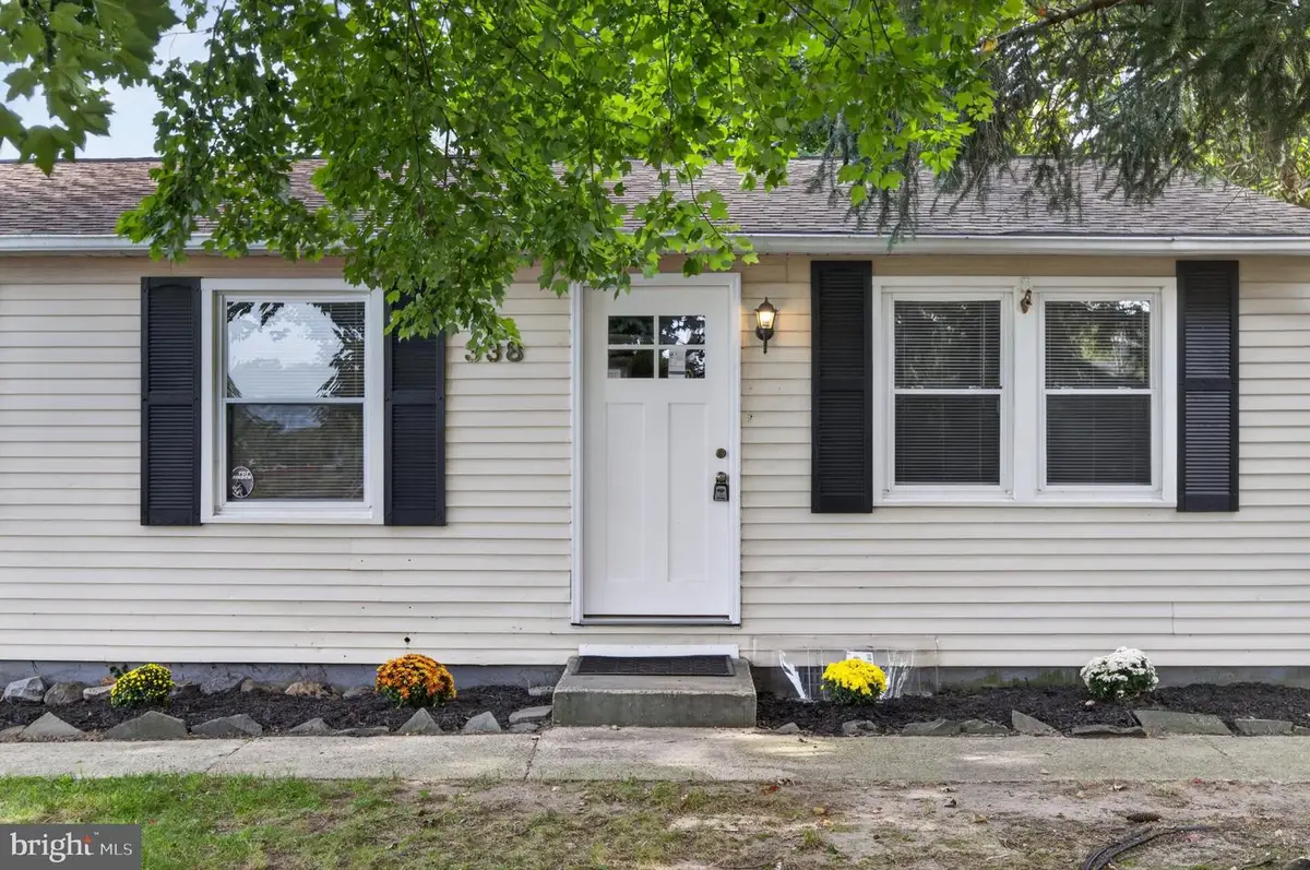 129 Colin St, Swedesboro, NJ 08085 - #1