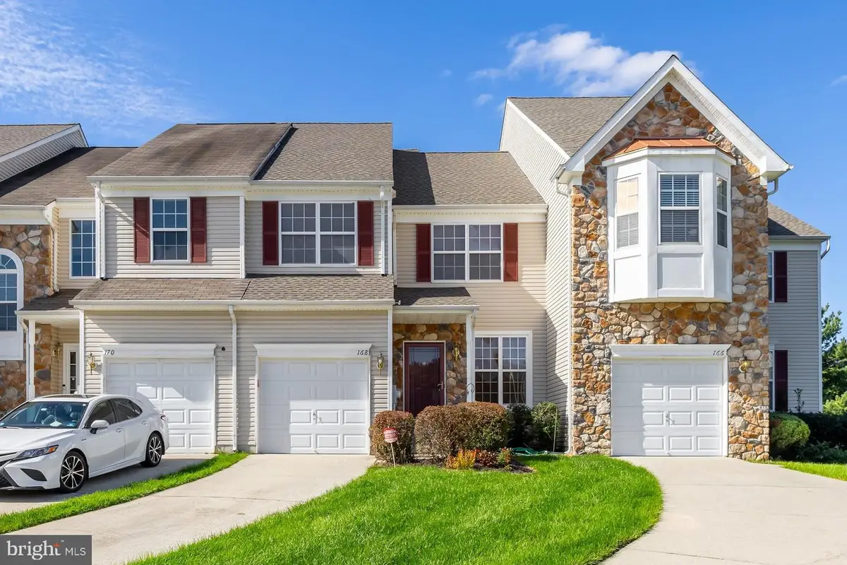 168 Chancellor Dr, Woodbury, NJ 08096 - #1
