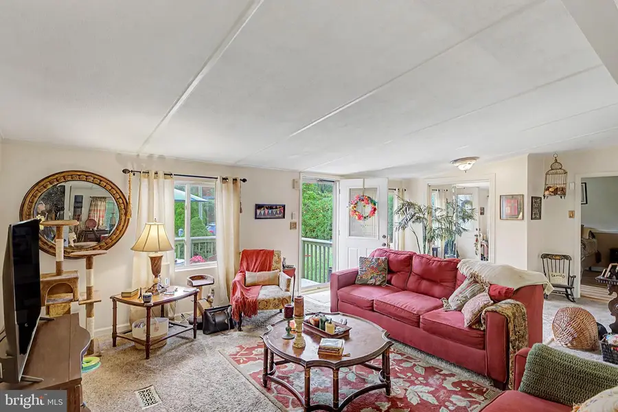 201 Mckinley Ave, Williamstown, NJ 08094 - #3