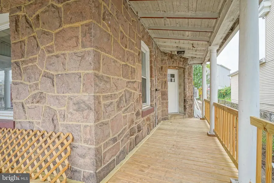 21 Hopkins St, Woodbury, NJ 08096 - #3
