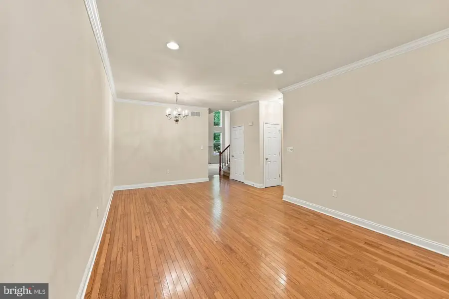 196 Chancellor Dr, Woodbury, NJ 08096 - #2
