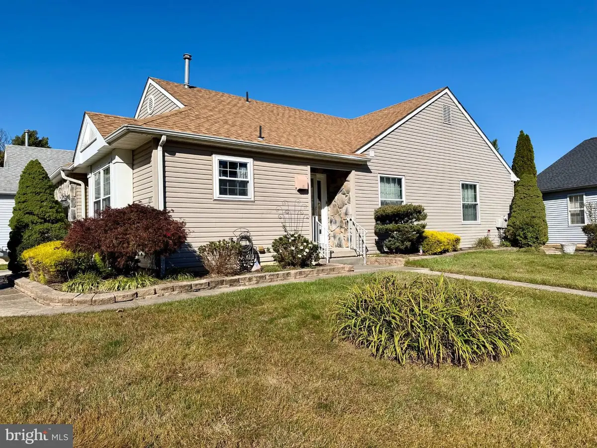 359 Barbados Dr, Williamstown, NJ 08094 - #1