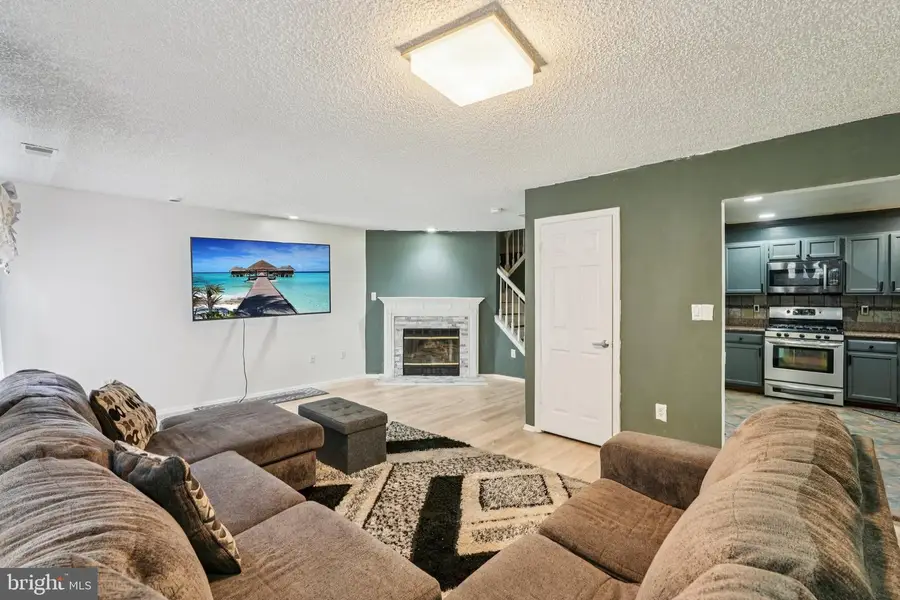 21 Cottonwood St #21, Jersey City, NJ 07305 - Image #3