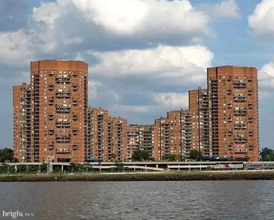 2138 Harmon Cove Tower #2138, Secaucus, NJ 07094 - #1