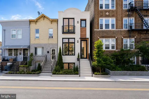 178 Tonnelle, JERSEY CITY, NJ 07306