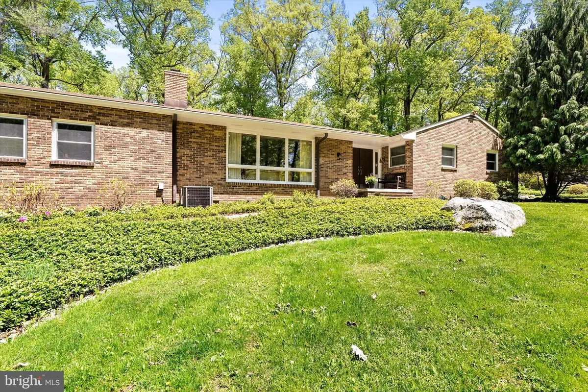 98 Snydertown Rd, Hopewell, NJ 08525 - #1