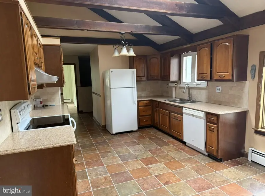 42 Welisewitz Rd, Ringoes, NJ 08551 - #3