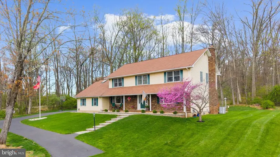 6 Camila Dr, Pittstown, NJ 08867 - #2