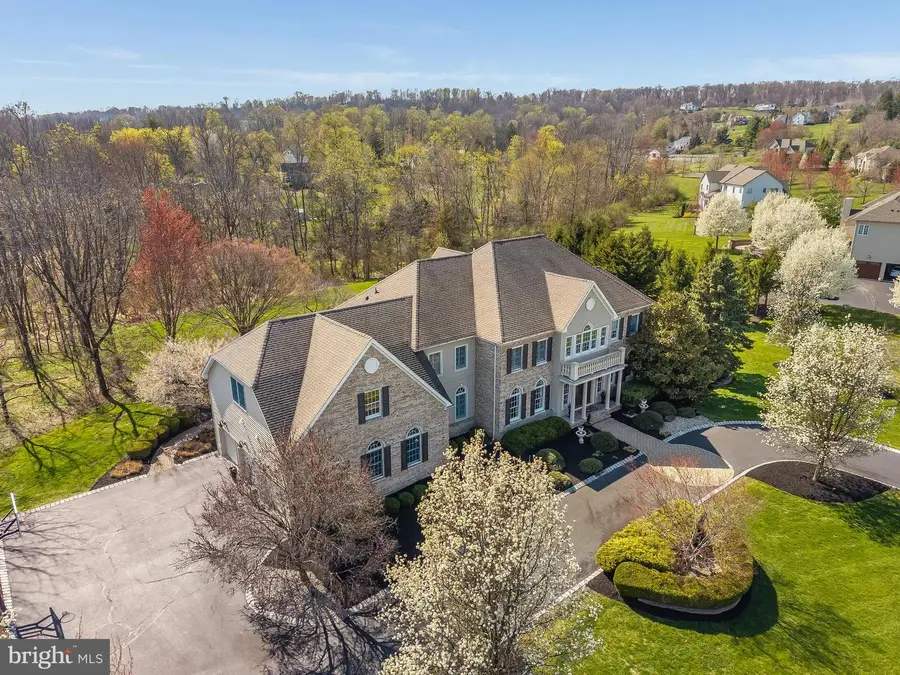 4 Wisteria Ct, Flemington, NJ 08822 - #2