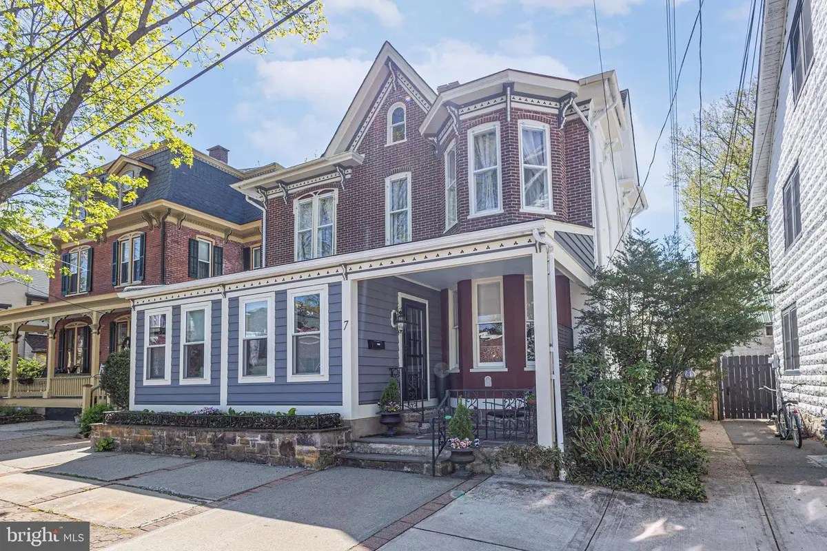 7 York St, Lambertville, NJ 08530 - #1