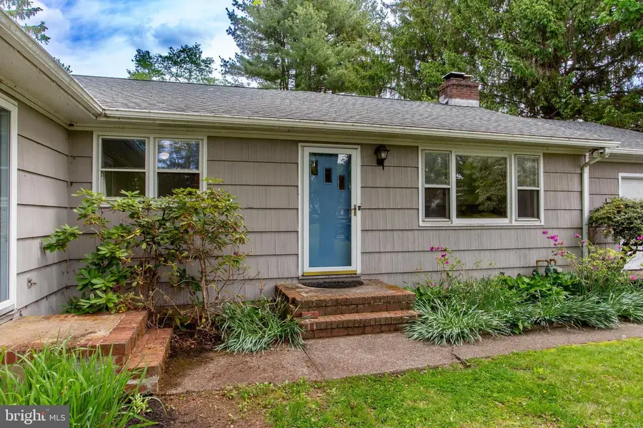 40 Union Rd, Clinton, NJ 08809 - #3