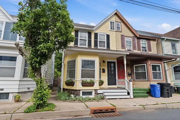 146 George St, LAMBERTVILLE, NJ 08530