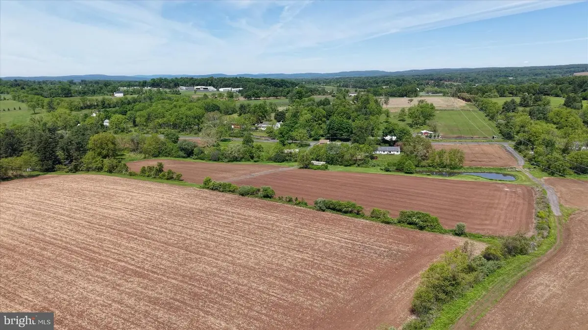 441 Pittstown Rd, Pittstown, NJ 08867 - #1