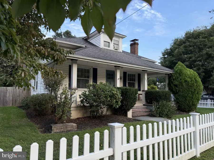 1002 Harrison St, Frenchtown, NJ 08825 - #2