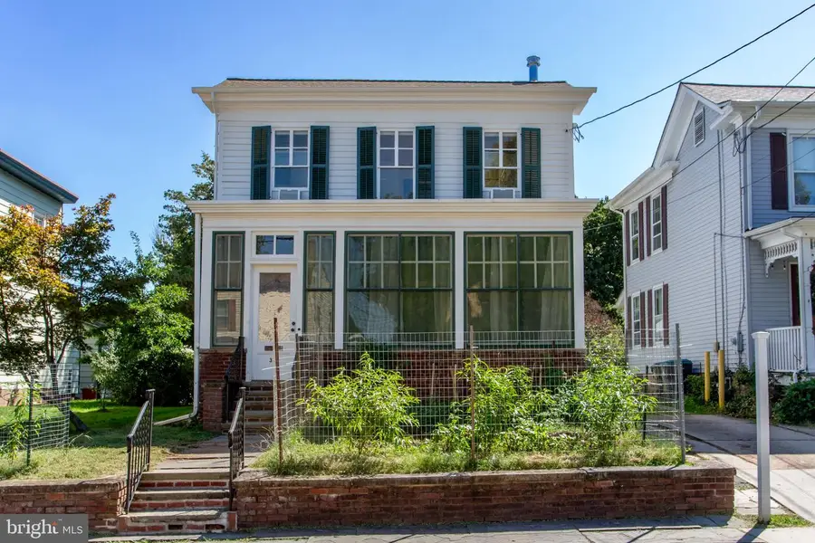 31 E Main St, Flemington, NJ 08822 - #2