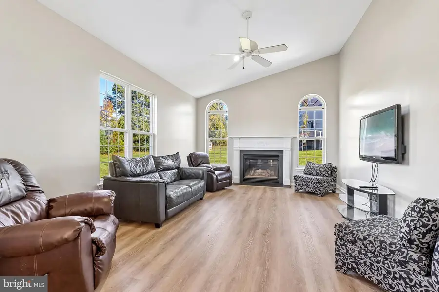 10 Big Top Dr, Lambertville, NJ 08530 - #3